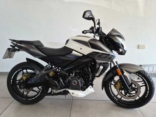 Rouser 200 Bajaj Ns200 Ns 200 Excelente Recibo Infer Tuamoto