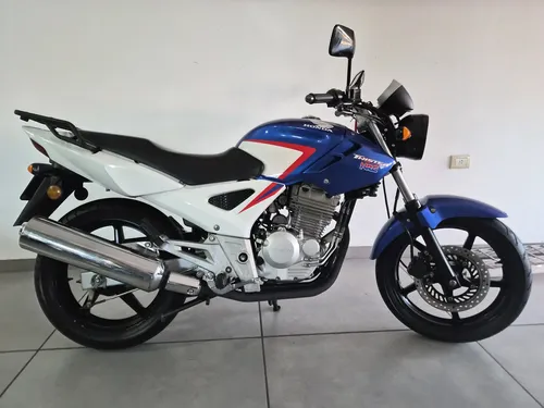 Cbx 250 Twister  2014 Cb Cbx250 $ 4.800.000 Tuamoto